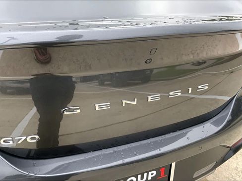 Used 2023 Genesis G70 2.0T w/ Sport Prestige Package RWD image 10