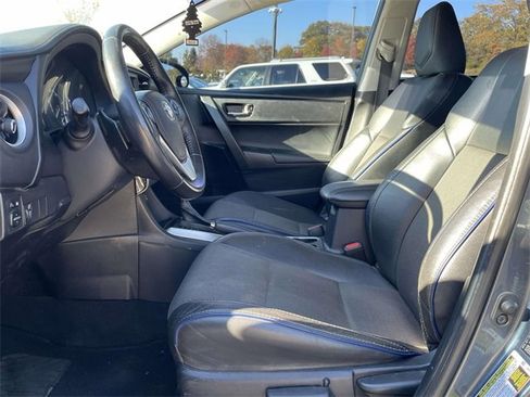 Used 2017 Toyota Corolla SE image 13