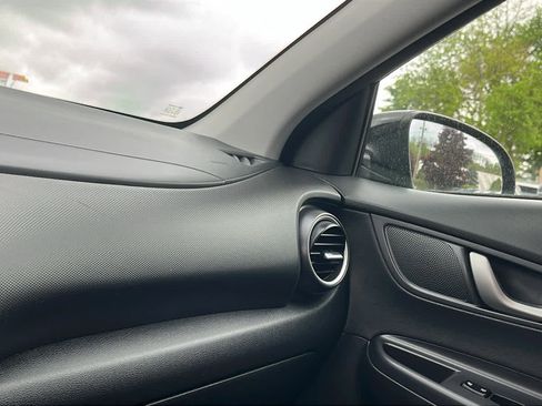 Used 2018 Hyundai Kona Ultimate AWD/4WD image 18