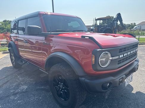 Used 2024 Ford Bronco Black Diamond AWD/4WD image 1
