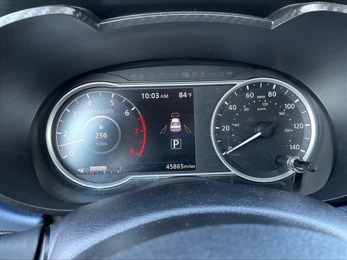 Used 2025 Nissan Versa SV FWD image 15