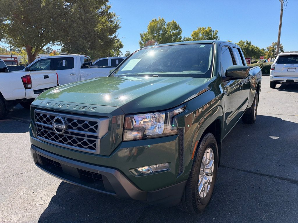 Used 2022 Nissan Frontier SV w/ Technology Package RWD image 1
