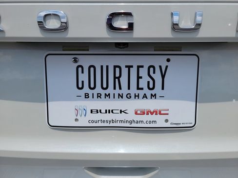 Used 2022 Nissan Rogue Platinum w/ Head-Up Display Package image 31