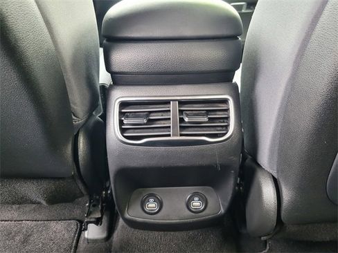 Used 2022 Hyundai Santa Fe SEL image 17