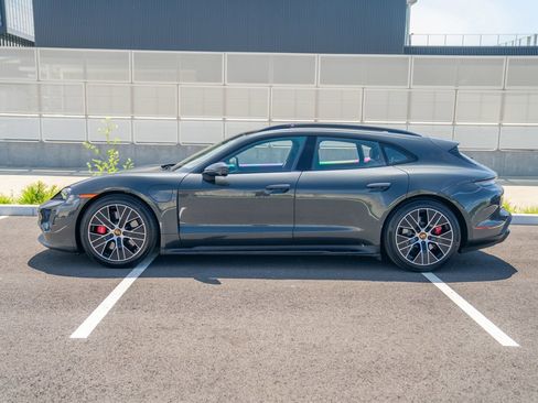 Certified 2023 Porsche Taycan GTS AWD/4WD image 2