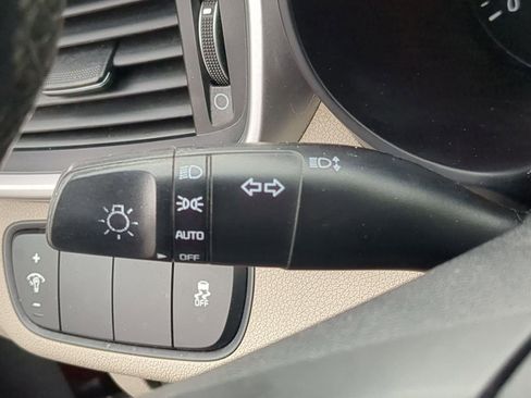 Used 2017 Kia Sorento LX w/ LX Convenience Package image 29