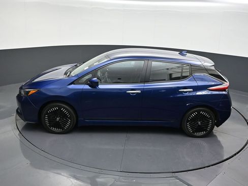 Used 2023 Nissan Leaf SV Plus image 18