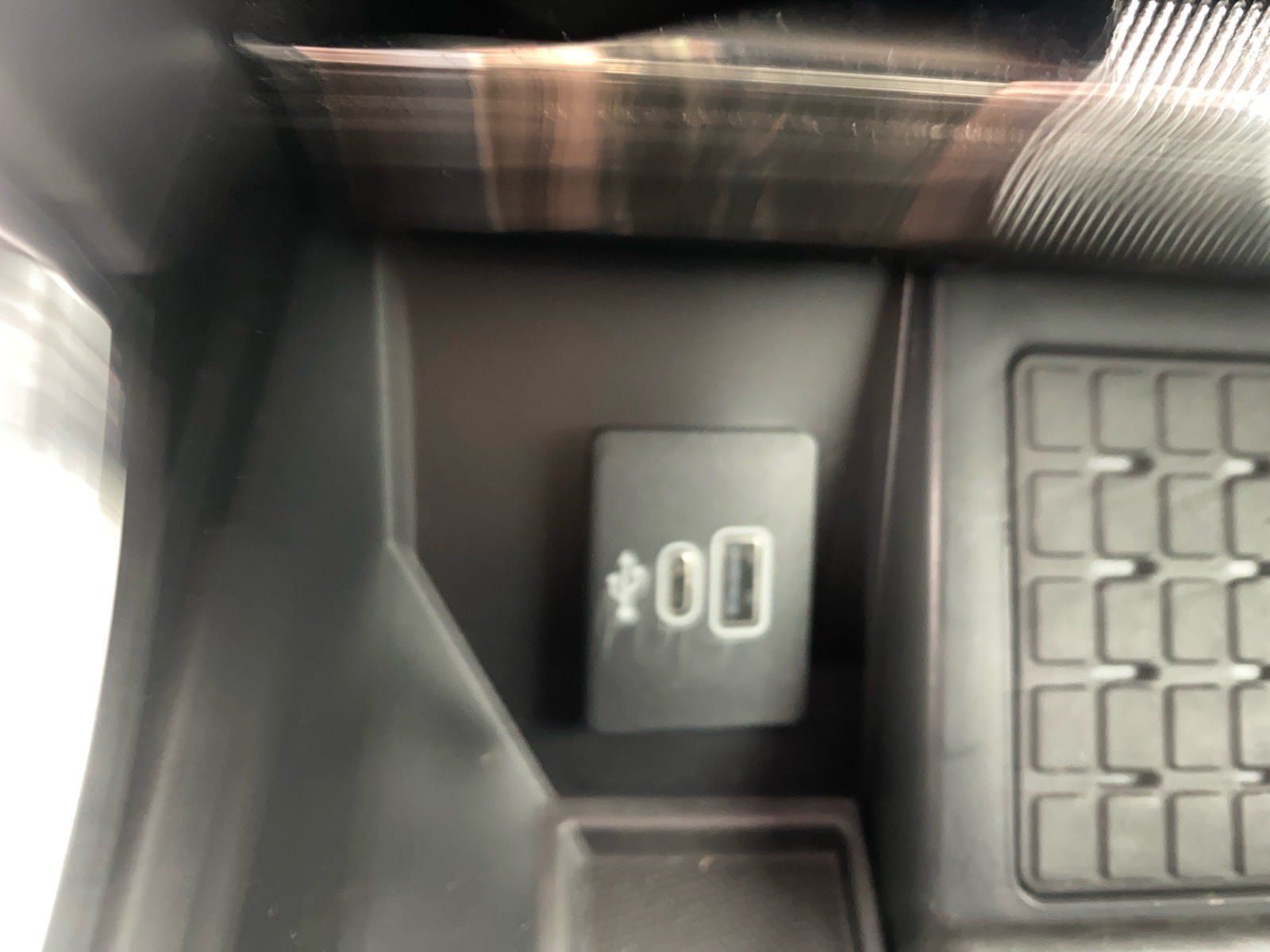 Used 2025 Ford F150 Lariat w/ Equipment Group 502A High AWD/4WD image 19