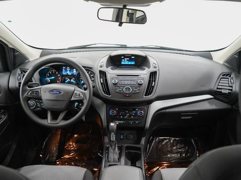 Used 2017 Ford Escape SE w/ SE Cold Weather Package FWD image 13