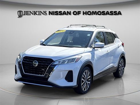 Certified 2021 Nissan Kicks SV image 15