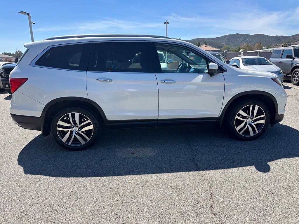 Used 2016 Honda Pilot Touring image 5