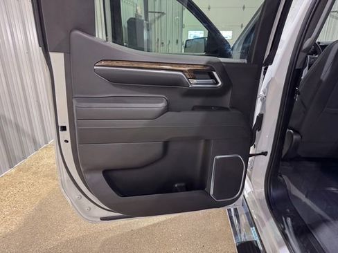 Used 2023 GMC Sierra 1500 SLE image 20