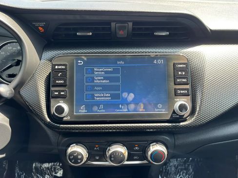 Used 2024 Nissan Kicks SV FWD image 29