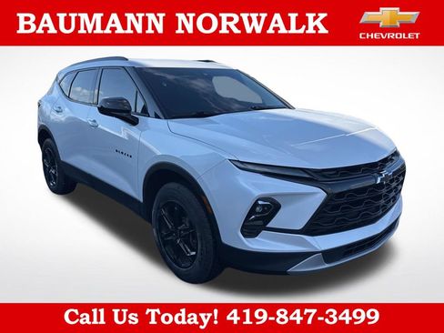 Used 2024 Chevrolet Blazer LT w/ Convenience Package FWD image 7