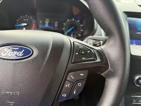 Certified 2020 Ford Edge SE FWD image 18