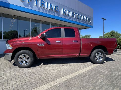 Used 2015 RAM 1500 Classic SLT AWD/4WD image 2