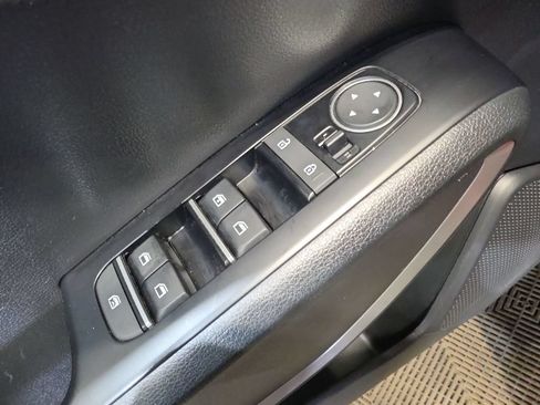 Used 2024 Kia Soul LX w/ Option Group 015 FWD image 15