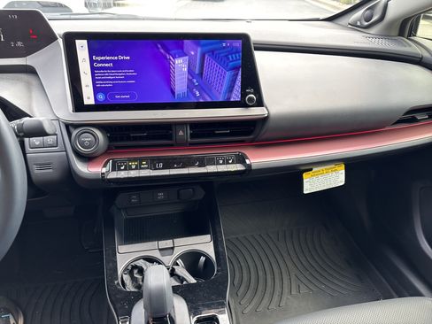 Used 2026 Toyota Prius Plug-In Hybrid w/ Limited Premium Package FWD image 20