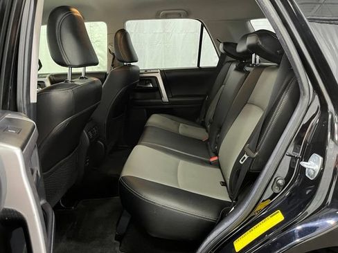 Used 2017 Toyota 4Runner SR5 Premium AWD/4WD image 11