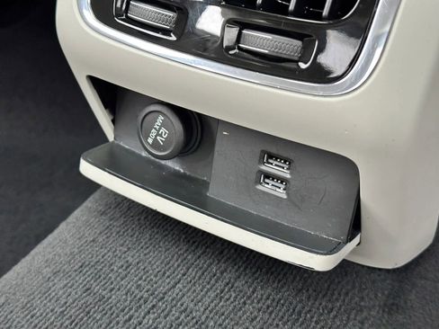 Used 2020 Volvo S90 T6 Inscription image 25