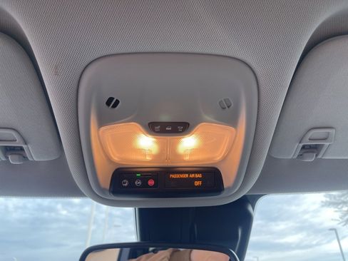 Certified 2024 Chevrolet TrailBlazer LT w/ Convenience Package image 32