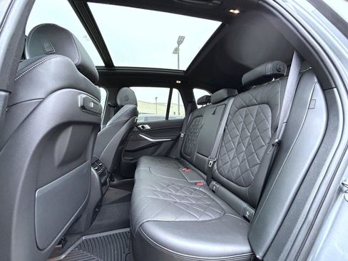 Used 2024 BMW X5 xDrive40i w/ Premium Package image 19