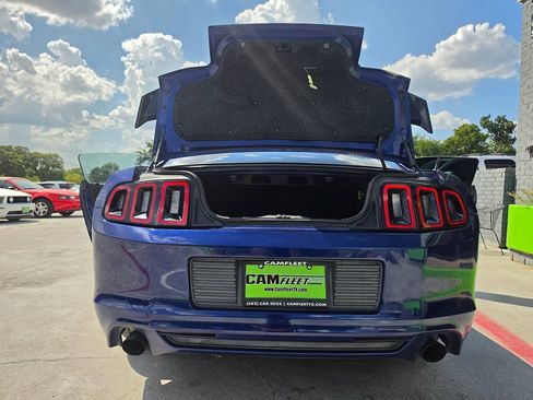 Used 2013 Ford Mustang Coupe RWD image 24