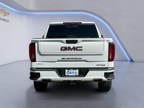 Used 2023 GMC Sierra 1500 AT4 w/ AT4 Premium Package AWD/4WD image 4
