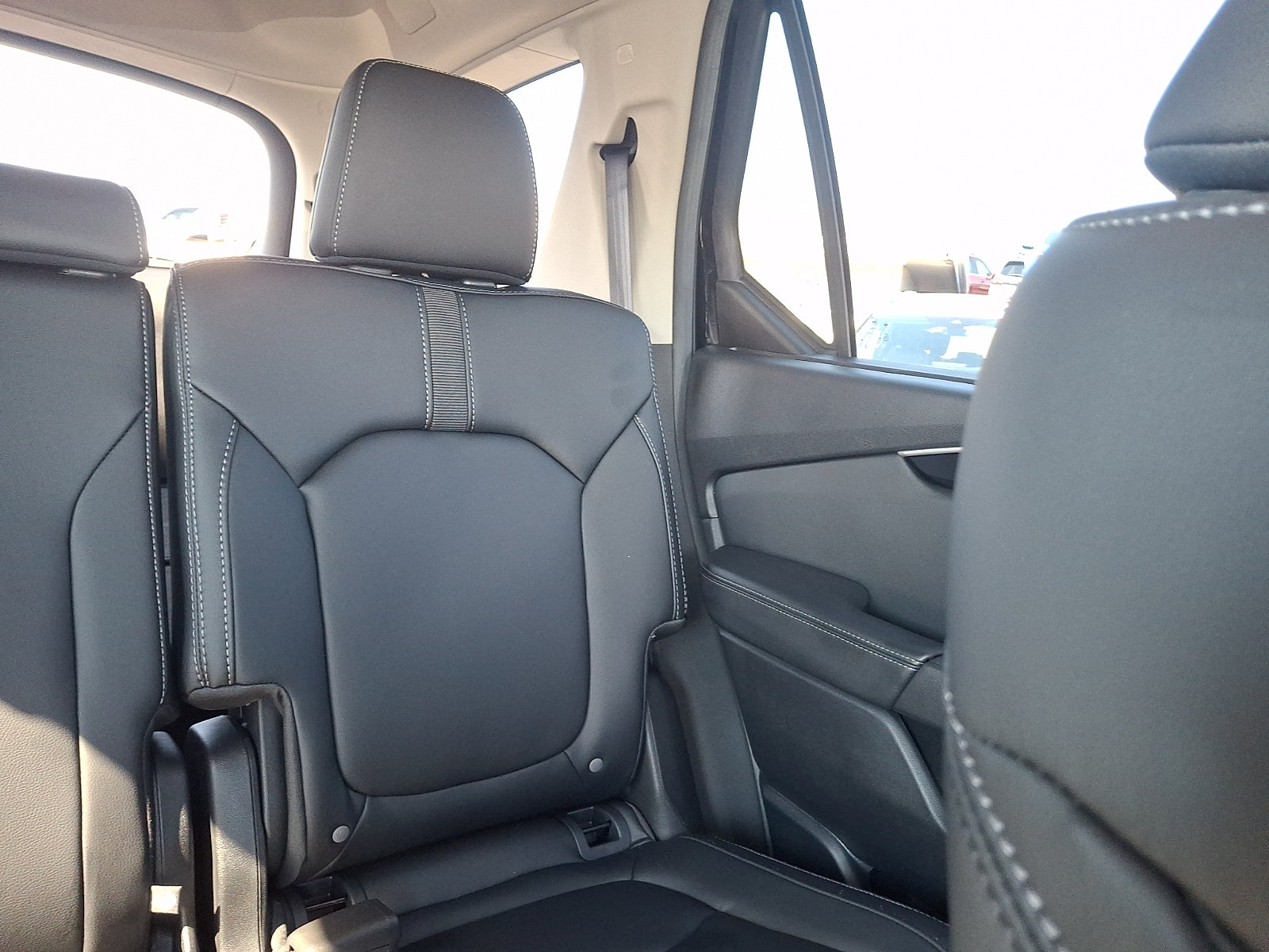 Used 2025 Honda Pilot EX-L image 16