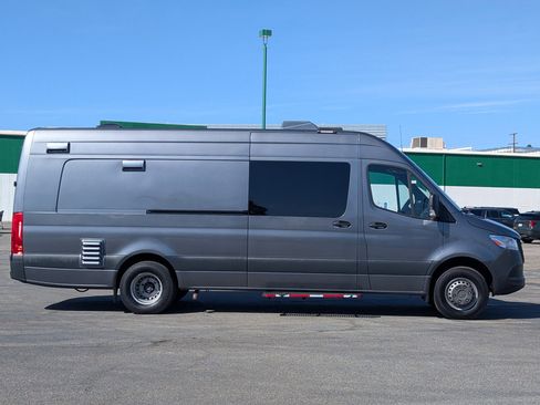 Used 2021 Mercedes-Benz Sprinter 4500 w/ Parking Package image 3