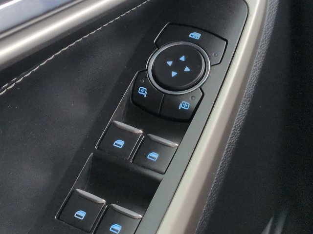 Certified 2022 Ford Explorer XLT w/ Equipment Group 202A RWD image 22