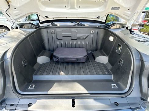 Used 2025 GMC Hummer EV 2X image 32