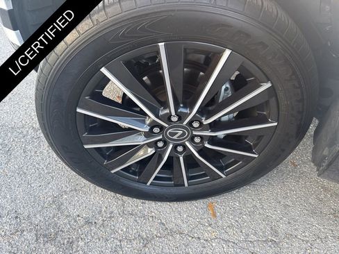 Used 2025 Lexus GX 550 w/ Accessory Package (Z1) image 28