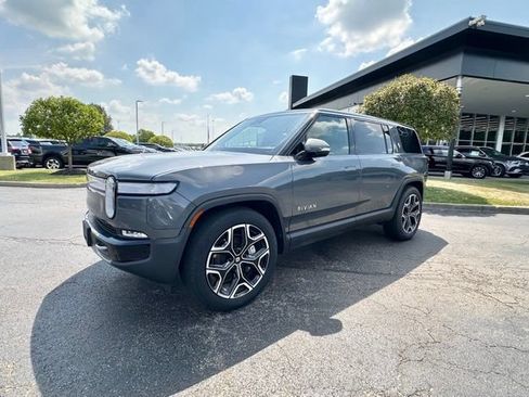 Used 2024 Rivian R1S Adventure AWD/4WD image 5