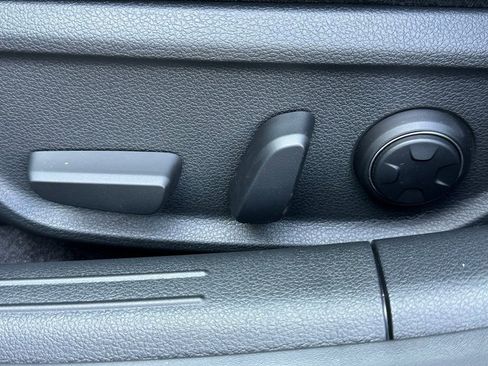 New 2026 Genesis G70 2.5T image 22