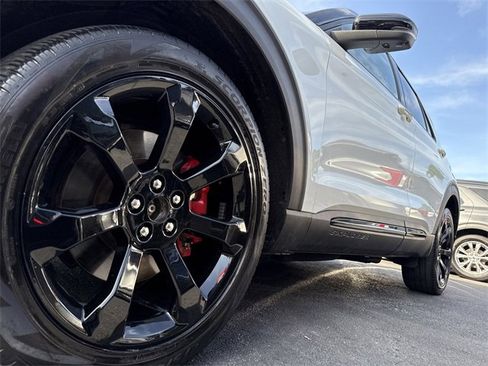 Used 2022 Ford Explorer ST w/ Equipment Group 401A image 10