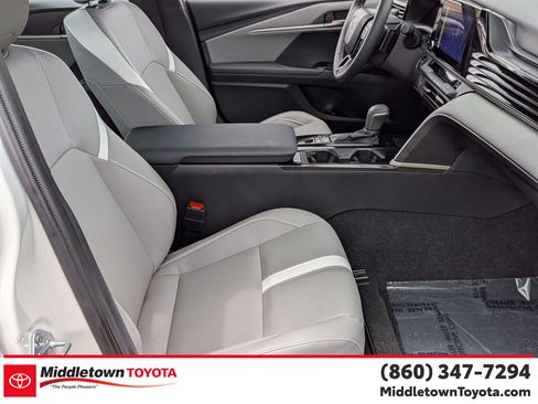 Certified 2025 Toyota Camry SE AWD/4WD image 36