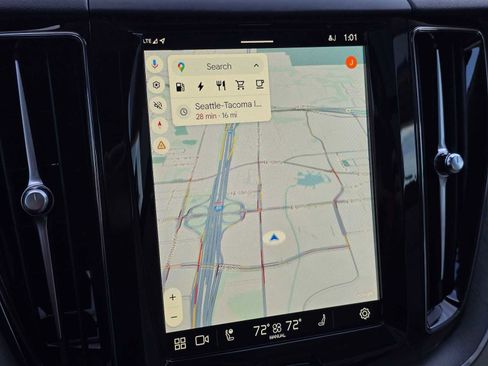 Certified 2024 Volvo XC60 T8 Plus w/ Protection Package Premier image 27