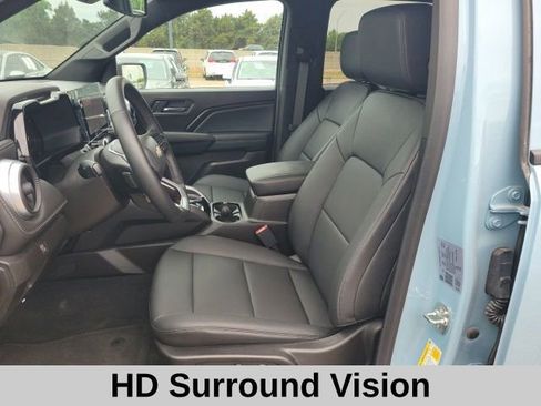 New 2025 Chevrolet Colorado LT w/ LT Convenience Package AWD/4WD image 18