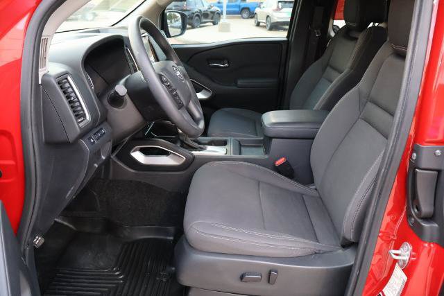 Certified 2022 Nissan Frontier SV w/ Technology Package AWD/4WD image 18