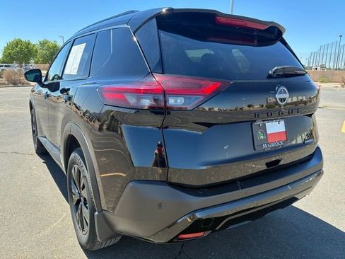 Certified 2023 Nissan Rogue SV w/ SV Premium B Package image 4