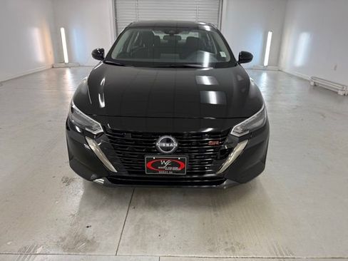 New 2025 Nissan Sentra SR image 2