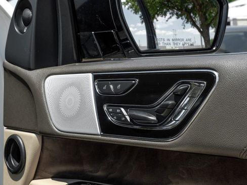 Used 2023 Lincoln Navigator L Reserve RWD image 50