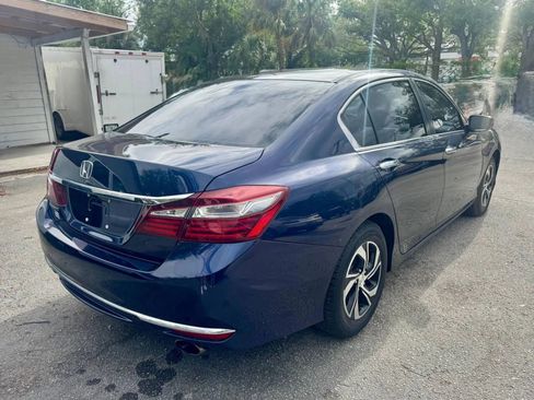 Used 2017 Honda Accord LX image 4