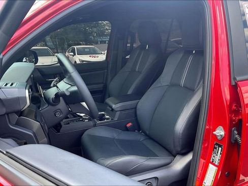 Used 2025 Toyota 4Runner Limited AWD/4WD image 25