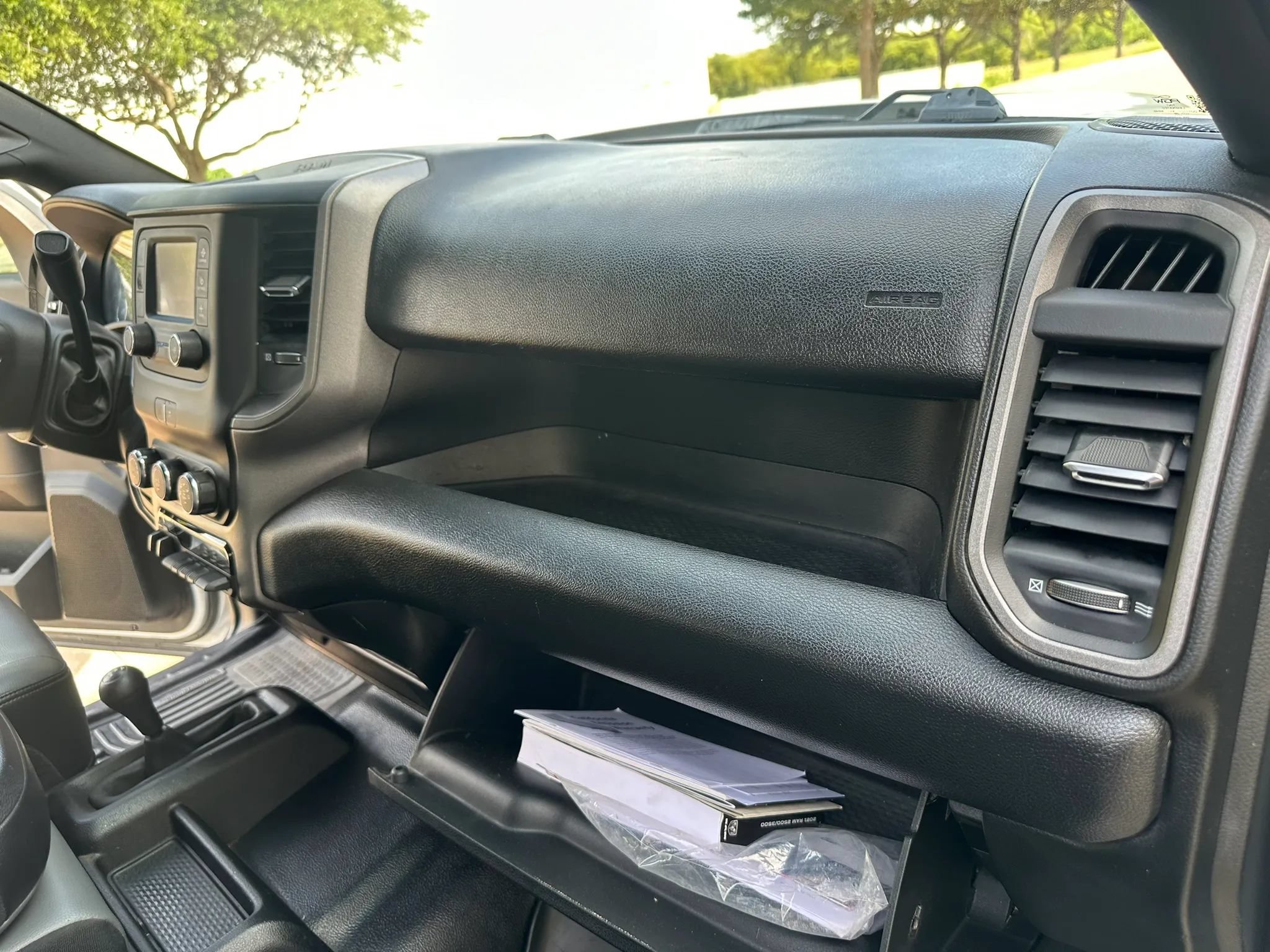 Used 2021 RAM 3500 Tradesman w/ Chrome Appearance Group AWD/4WD image 29