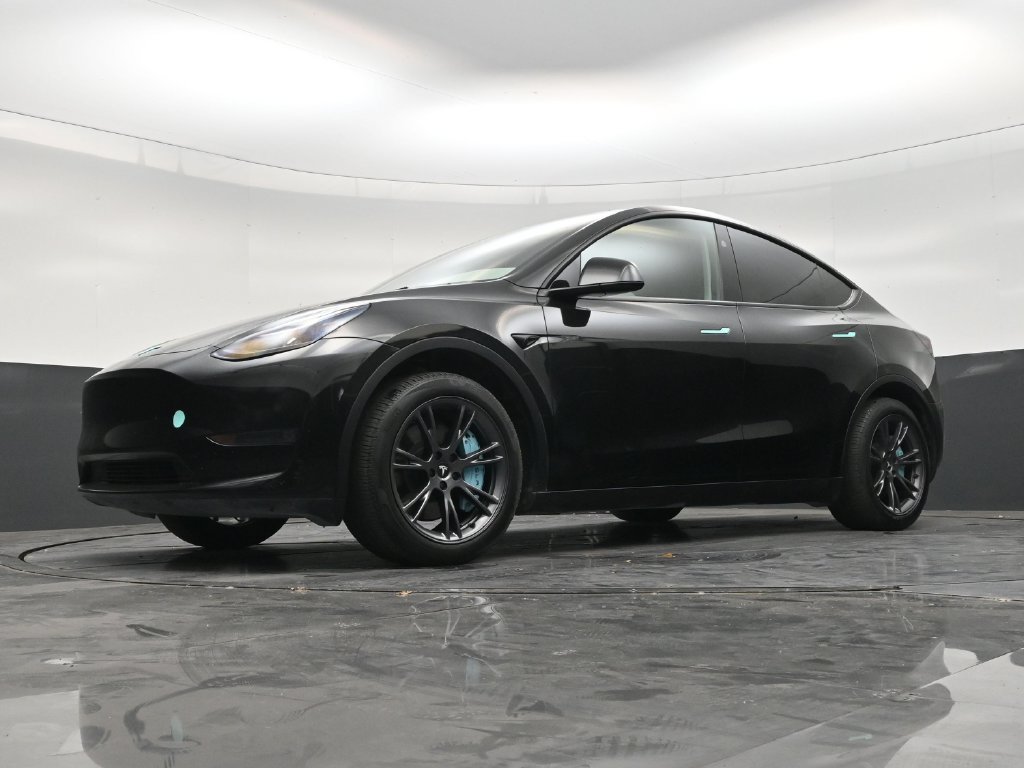 Used 2024 Tesla Model Y Long Range RWD image 19