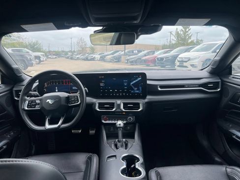 Used 2025 Ford Mustang GT Premium RWD image 20