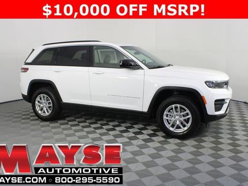 New 2026 Jeep Grand Cherokee Laredo X AWD/4WD image 1