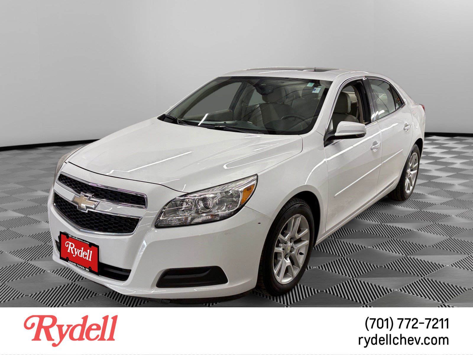Used 2013 Chevrolet Malibu LT w/ Power Convenience Package FWD image 1